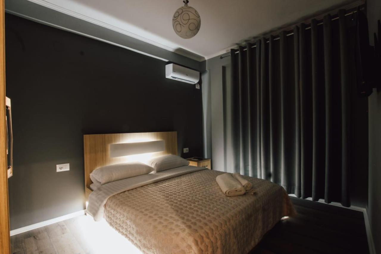 Novs Apartment 1 Gjirokastër Екстериор снимка