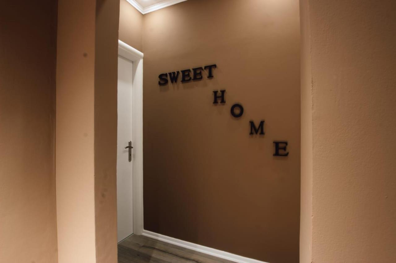 Novs Apartment 1 Gjirokastër Екстериор снимка